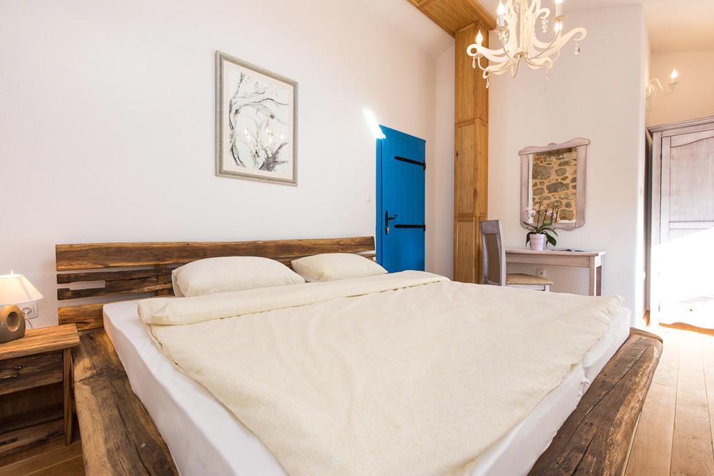 Villa Marevic Vrh  外观 照片